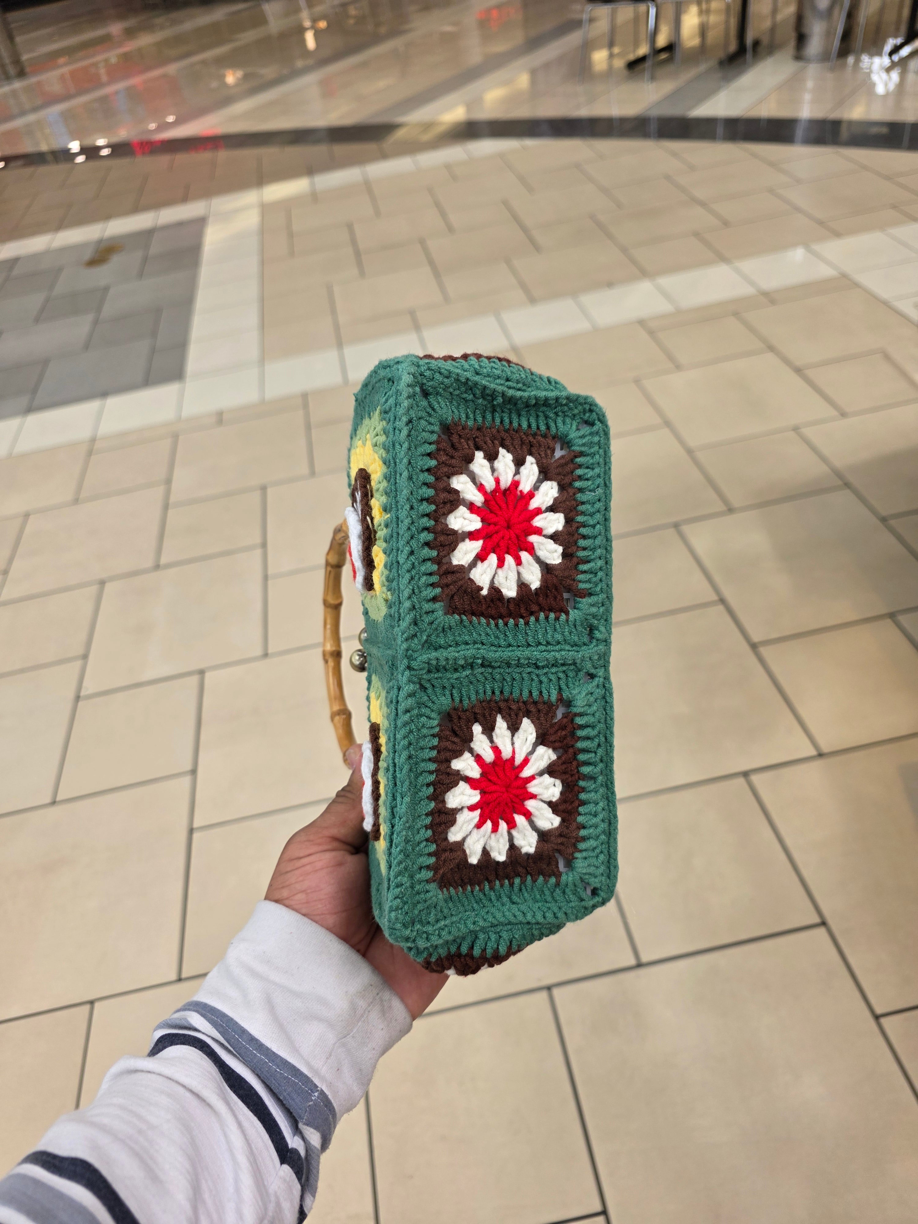 Green icecream purse