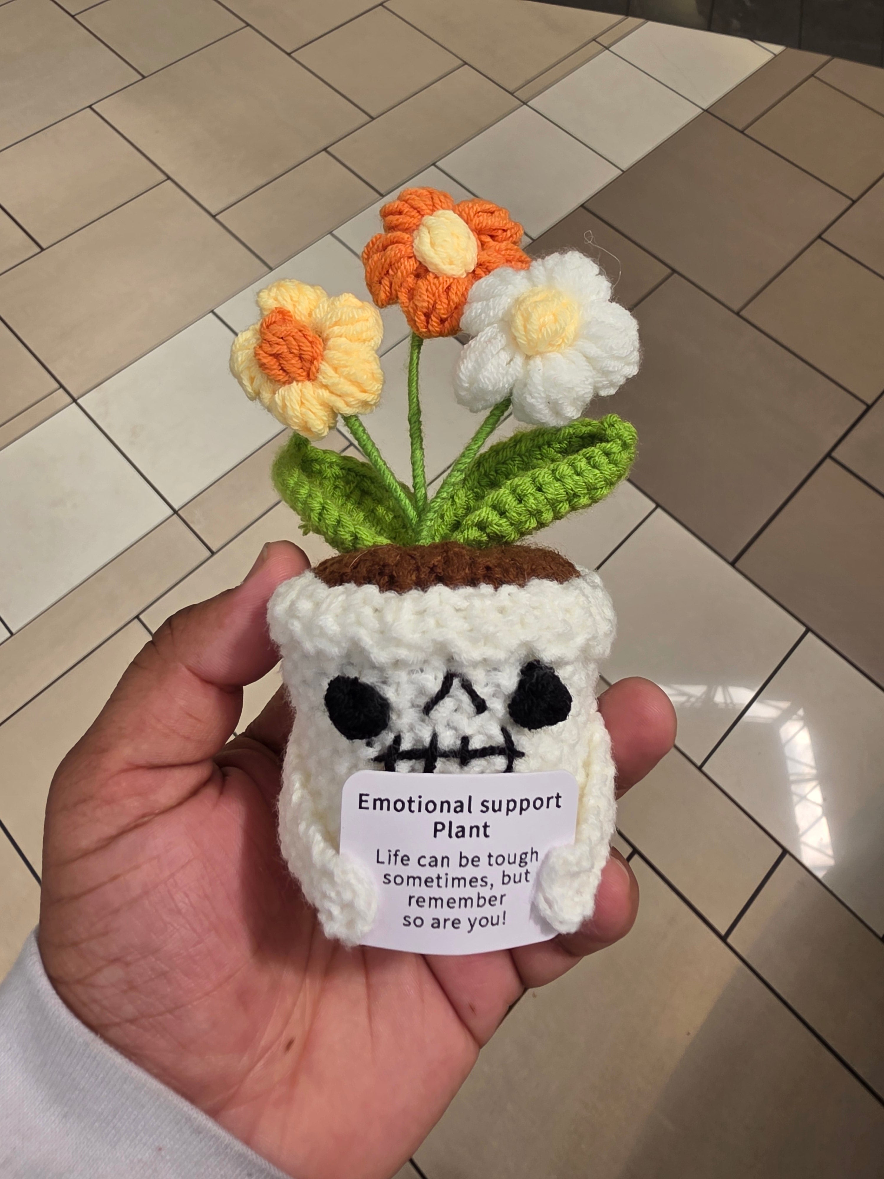 Crochet flower pot
